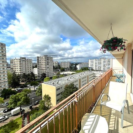 Chambre Privee En Colocation Dans Un Appartement Au Centre De Rillieux La Pape Buitenkant foto