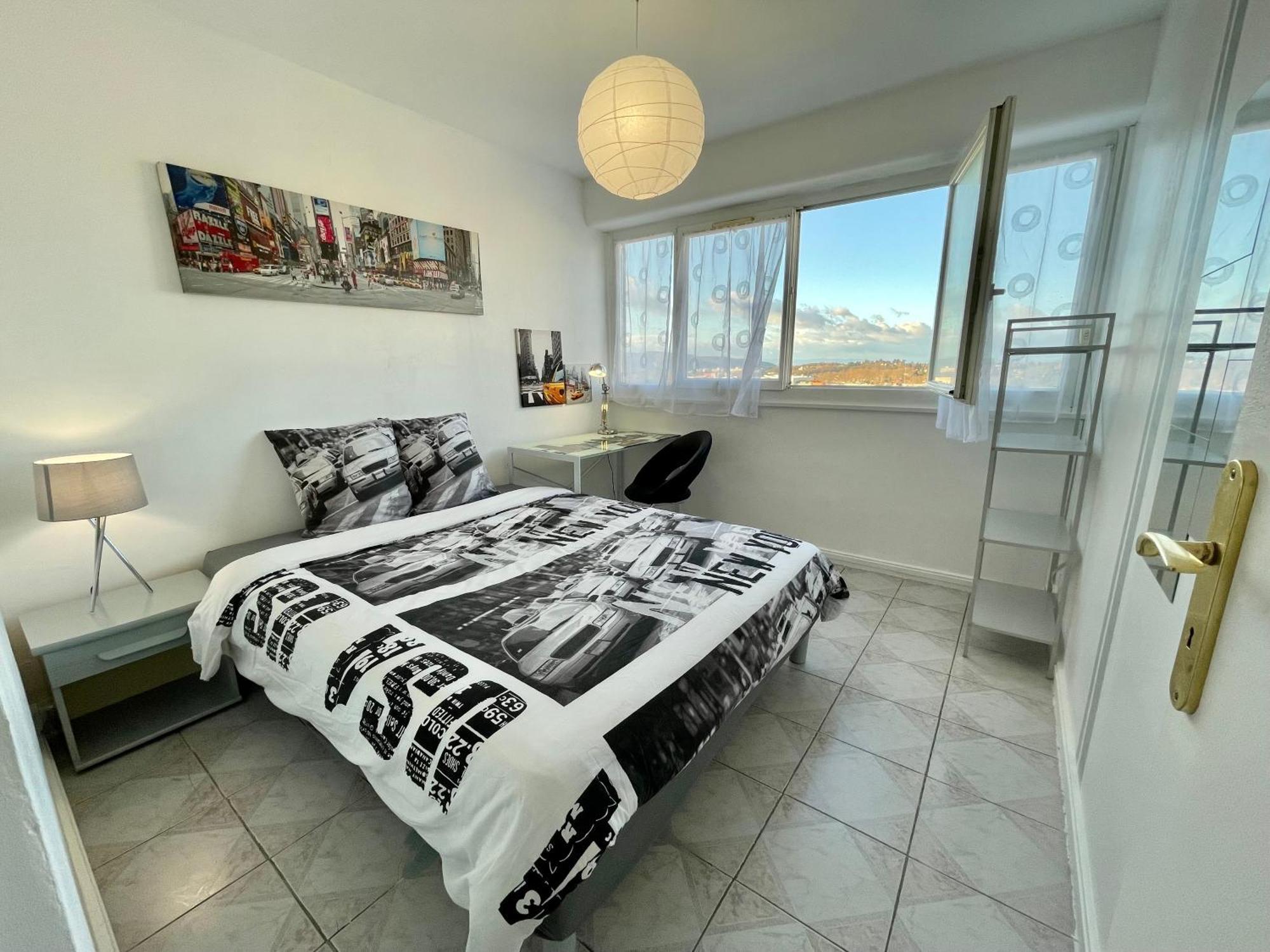 Chambre Privee En Colocation Dans Un Appartement Au Centre De Rillieux La Pape Buitenkant foto